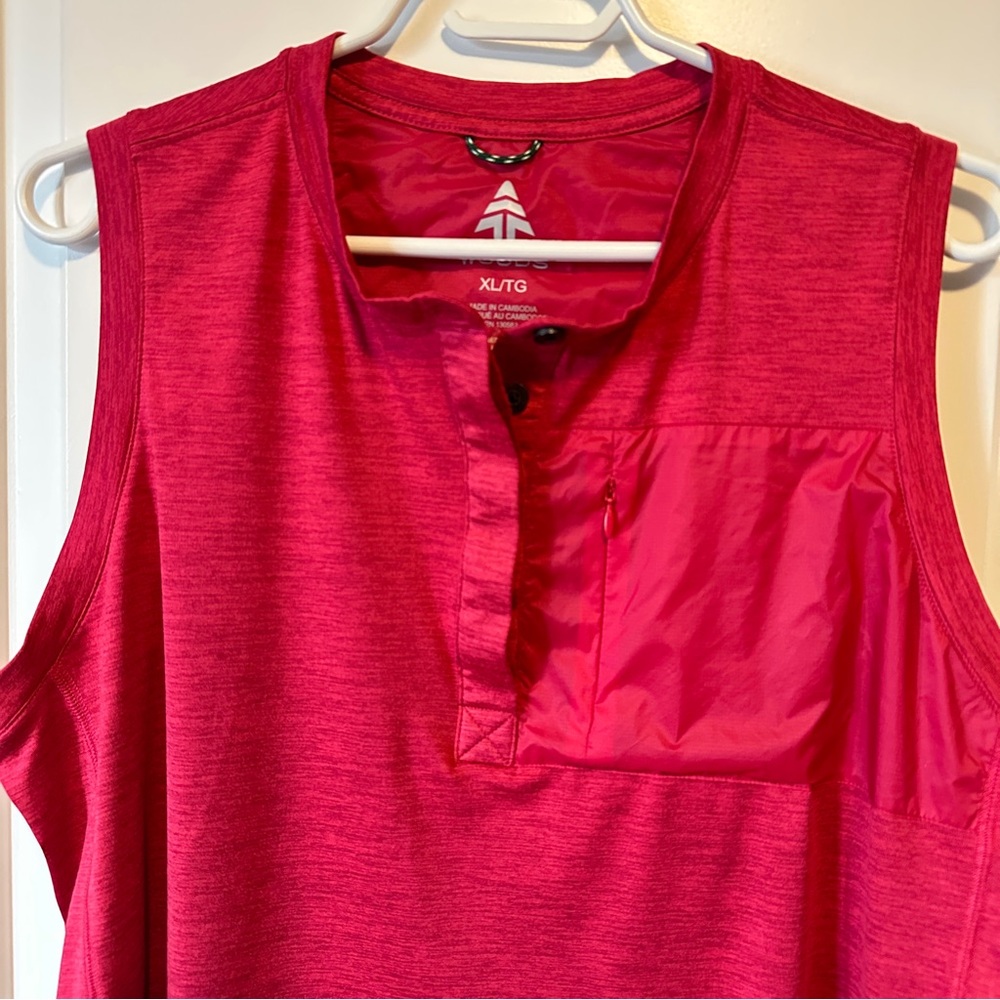 ⏱️ WOODS XL sleeveless hiking camping athletic top